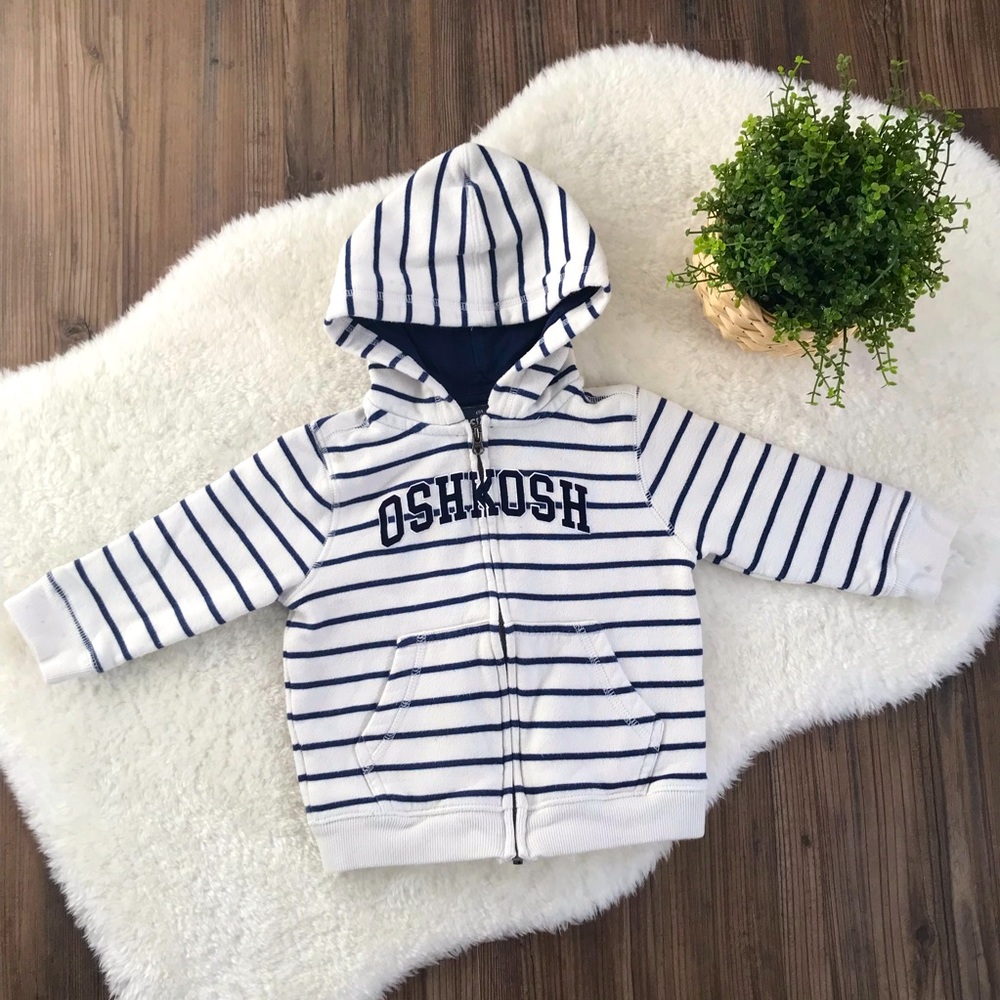 ⭐️2/$15⭐️ OshKosh 18m Zip-up Hoodie